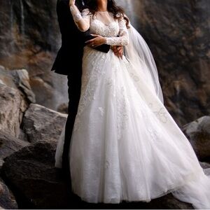 Wedding Dress- White Ivory Wedding Ballgown Bridal Dress - Small Size